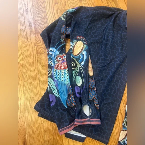 Johnny Was Active Wear Floral Owl Patterned Blue and Multicolor Set - Picture 2 of 8